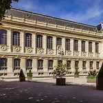 Service - En Face Du Musee - 5 Апартаменты Париж